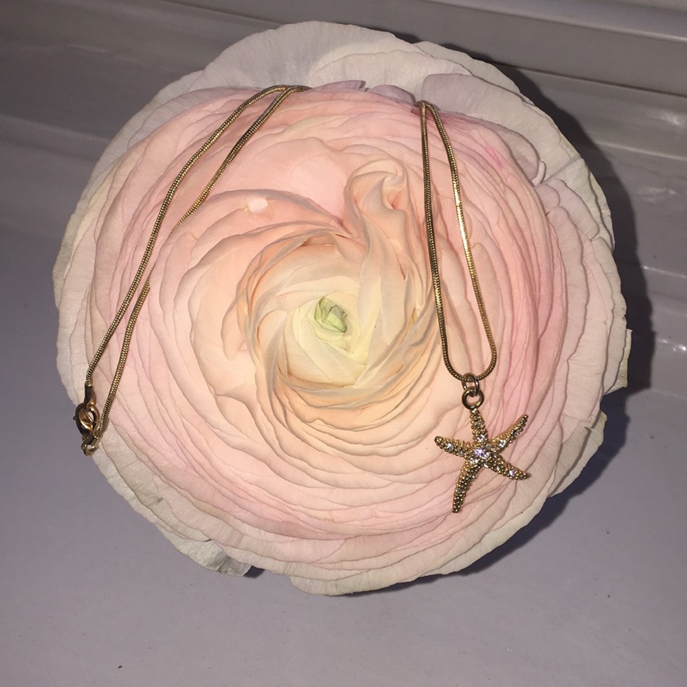 Gold Starfish Necklace
